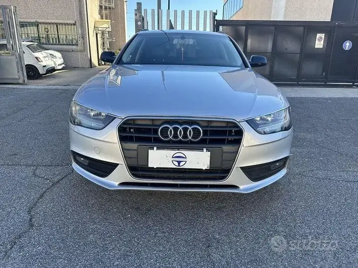 Audi A4 Avant 2013 photo 2