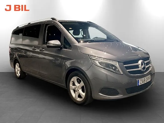 Mercedes-Benz V220