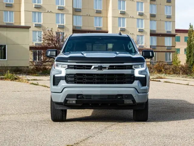 Chevrolet Silverado 1500 2024 photo 3