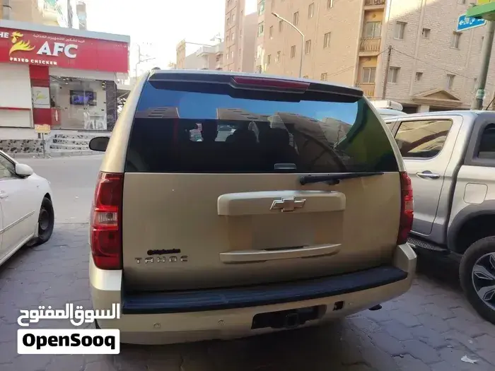 Chevrolet Tahoe 2009 photo 2
