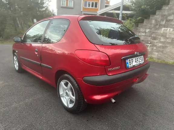 Peugeot 206 2000 photo 3