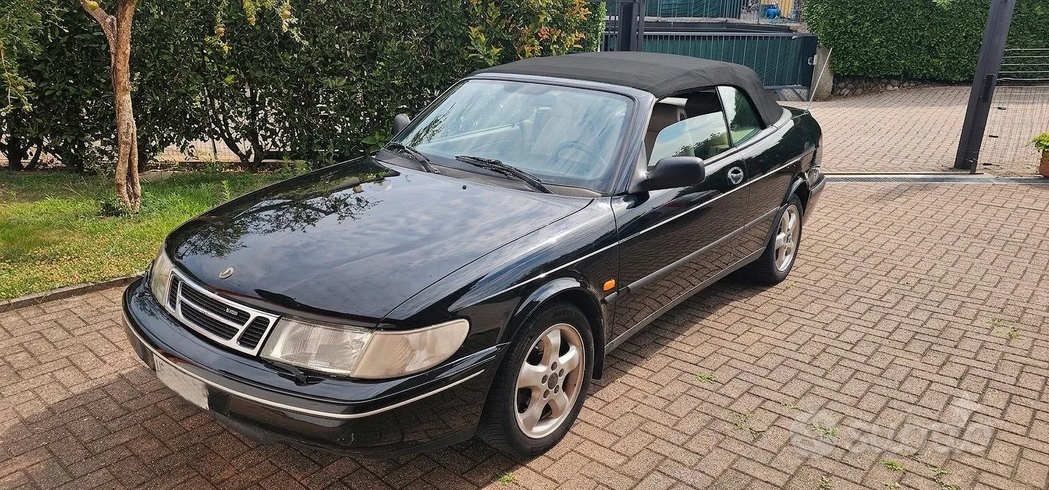 Saab 900 Se Cabrio 1995 photo 4