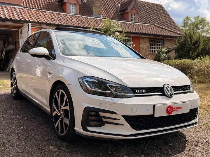 Volkswagen Golf 2018 photo 4