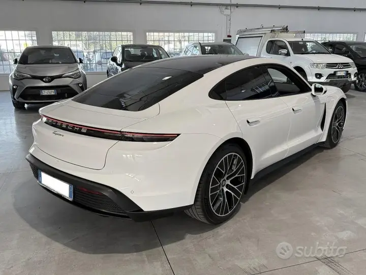 Porsche Taycan 2021 photo 4