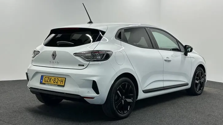 Renault Clio 2024 photo 2