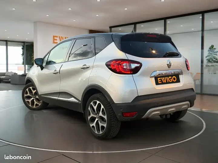 Renault Captur 2017 photo 2