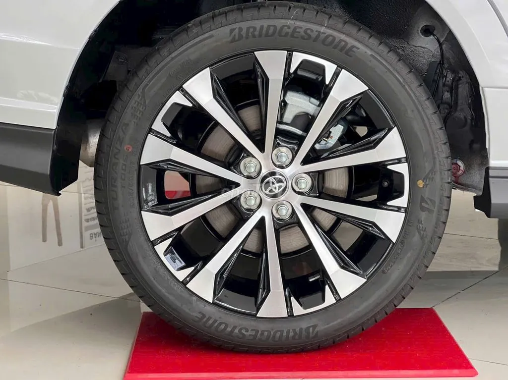 Toyota Veloz Cross 2026 photo 5