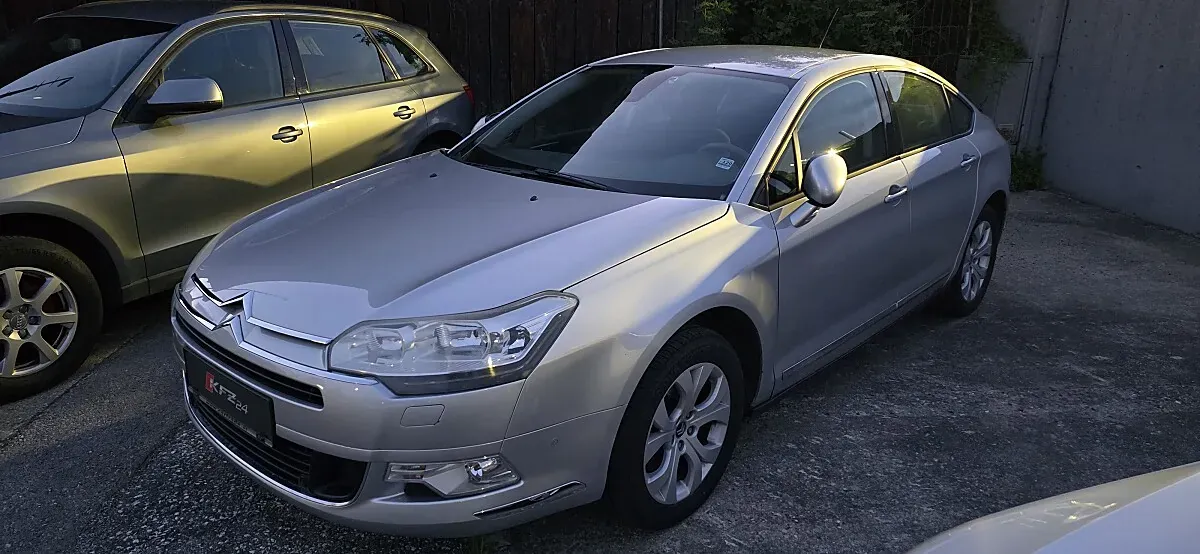 Citroen C5 2012 photo 2
