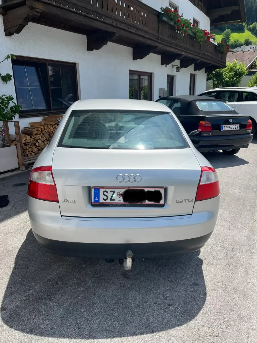 Audi A4 2001 photo 3