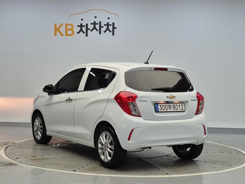 Chevrolet Spark 2022 photo 2
