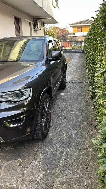 Jeep Grand Cherokee 2017 photo 4