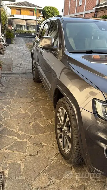 Jeep Grand Cherokee 2017 photo 5