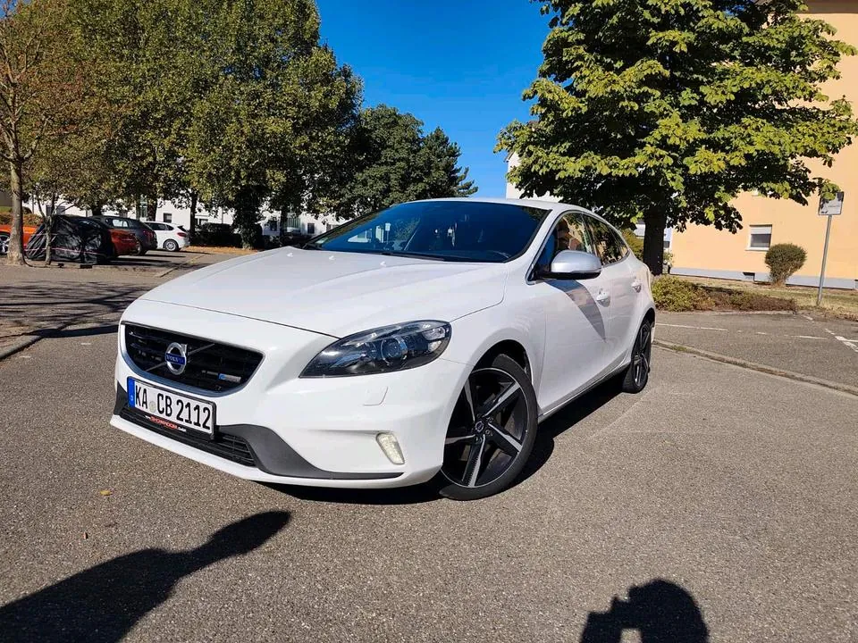 Volvo V40