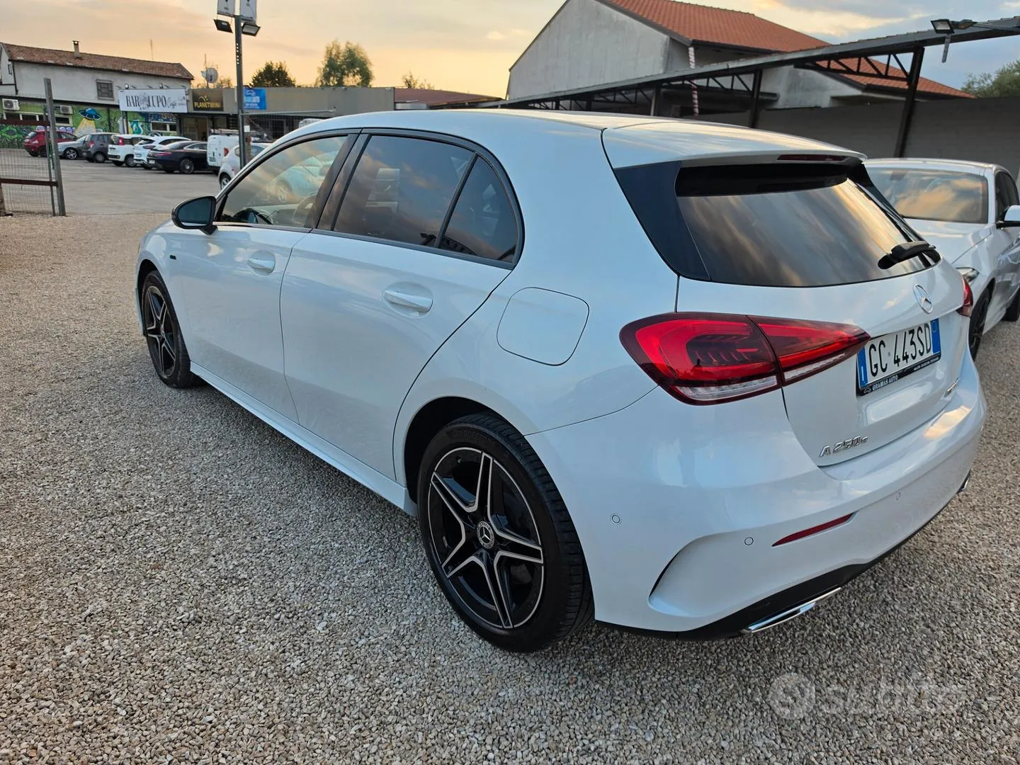 Mercedes-Benz A 250 E 2020 photo 3