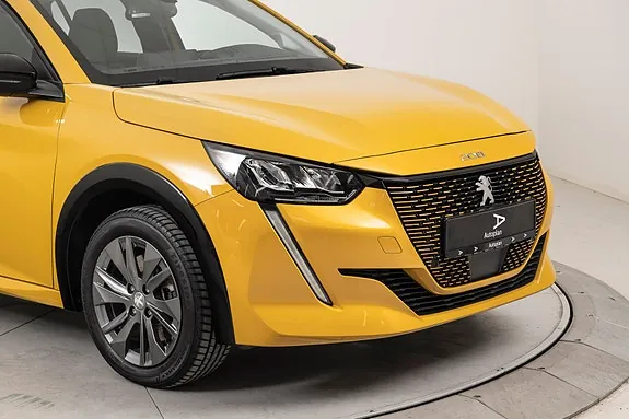 Peugeot E-208 2023 photo 3