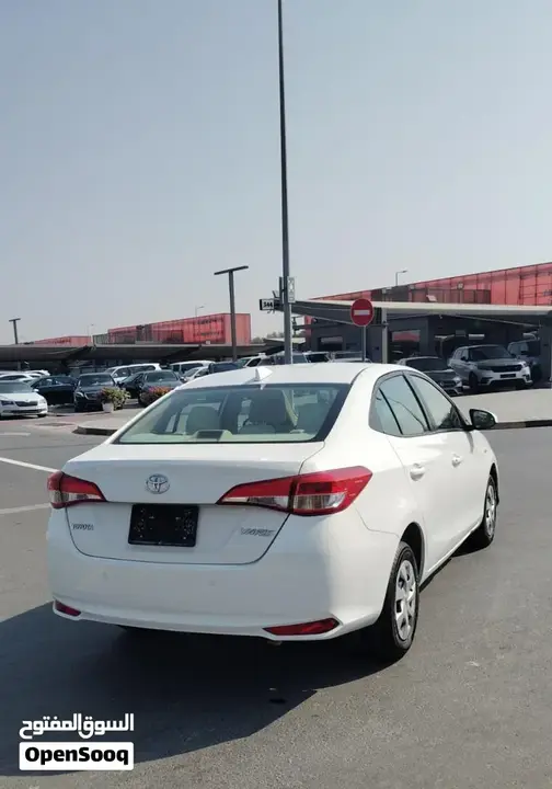 Toyota Yaris 2022 photo 3