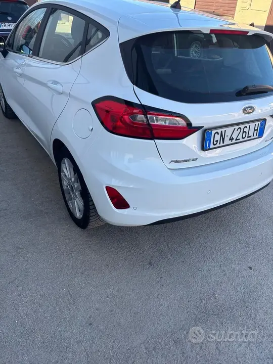 Ford Fiesta 2023 photo 5