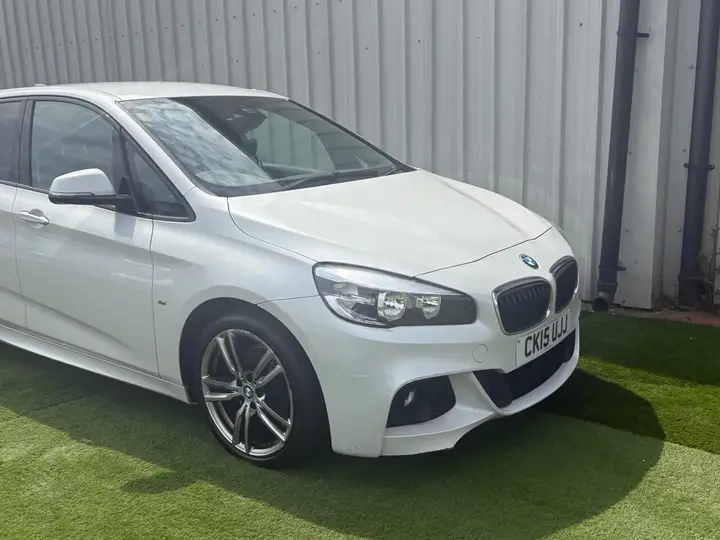 BMW 2 Series Active Tourer 2015 photo 5