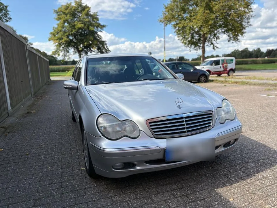 Mercedes-Benz C 270
