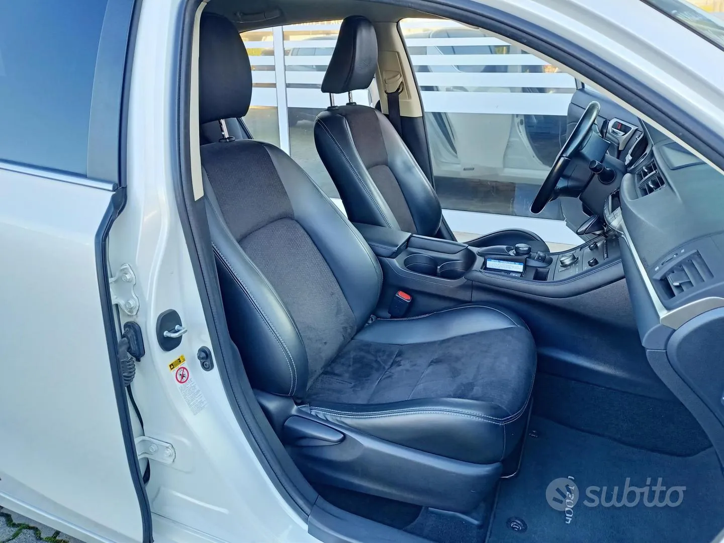 Lexus Ct 200H 2017 photo 4