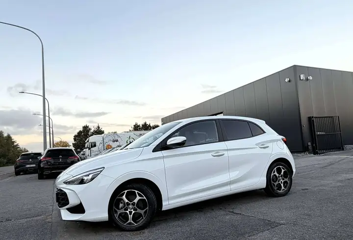 MG Mg3 2025 photo 4