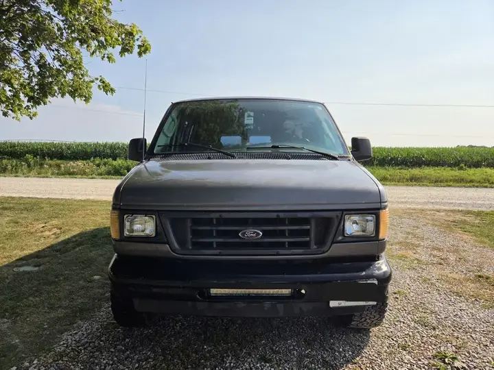 Ford E-350