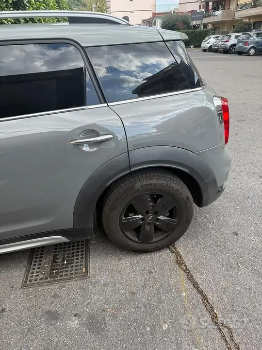 Mini Mini Countryman 2018 photo 2