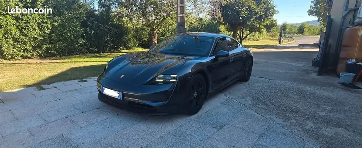 Porsche Taycan