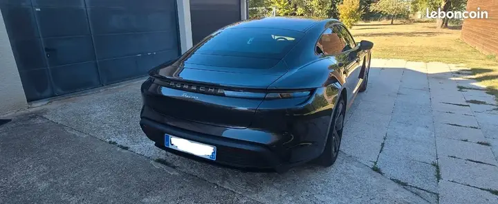 Porsche Taycan 2021 photo 2