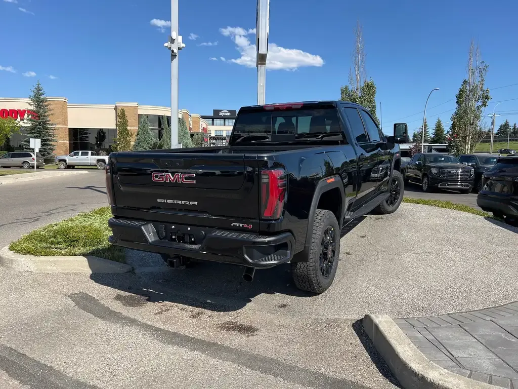 GMC Sierra 3500Hd 2026 photo 5