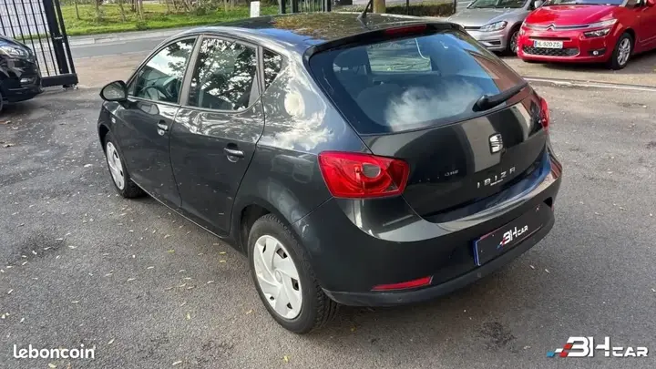 Seat Ibiza 2011 photo 3