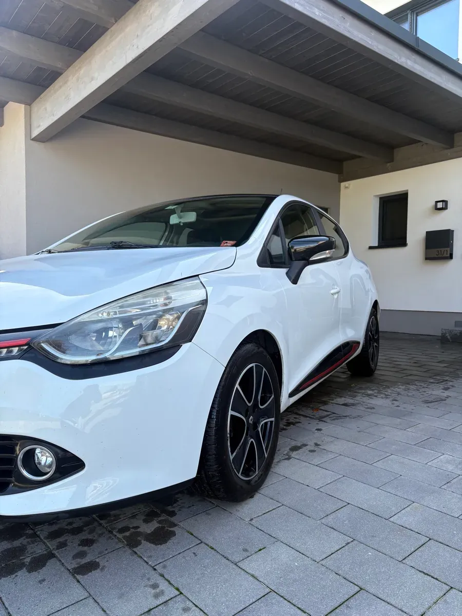 Renault Clio 2012 photo 3