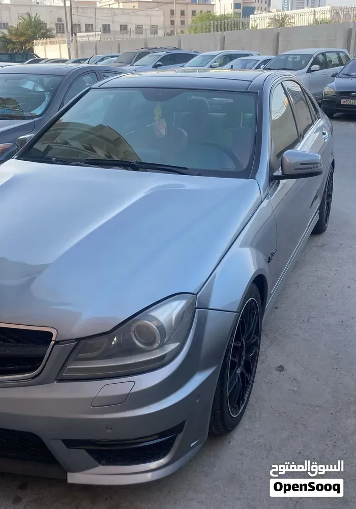Mercedes-Benz C-Class 2011 photo 2