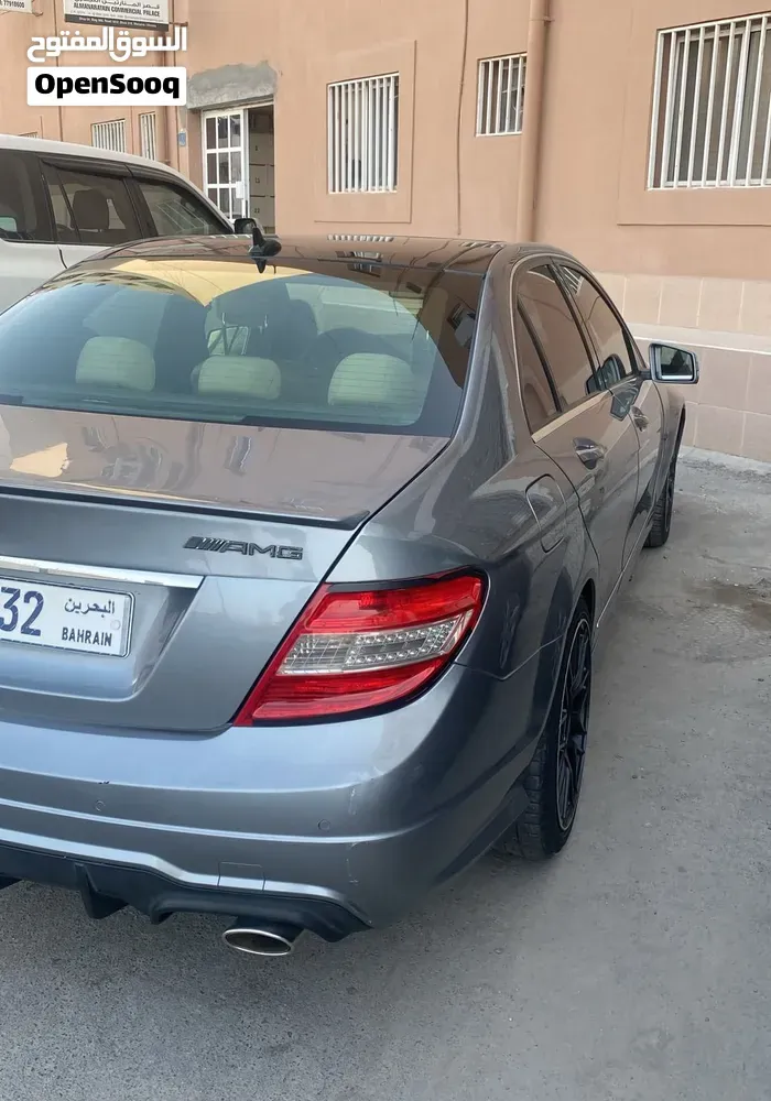 Mercedes-Benz C-Class 2011 photo 4