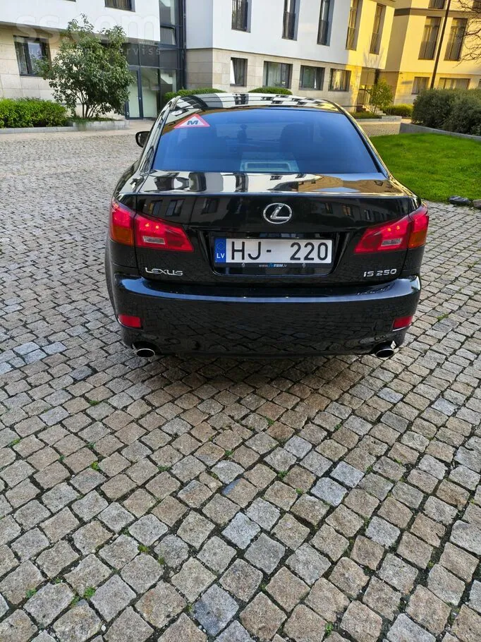 Lexus Is 250 2009 photo 3