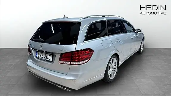 Mercedes-Benz E 300 De 2015 photo 3