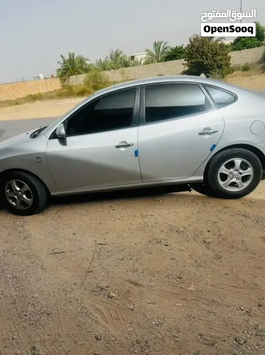 Hyundai Avante 2010 photo 2