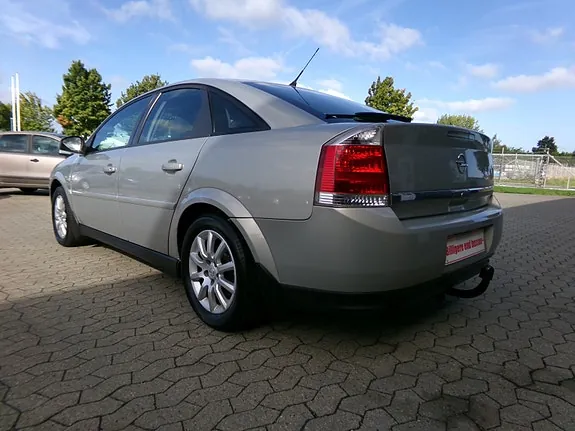 Opel Vectra 2005 photo 4