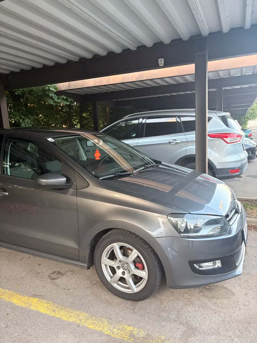 Volkswagen Polo 2010 photo 2