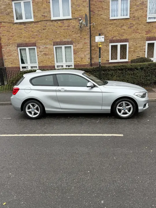 BMW 1 Series 2016 photo 2