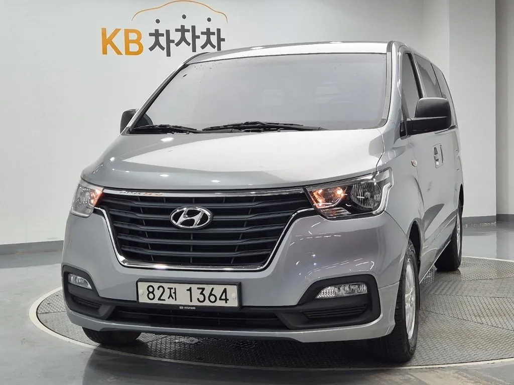 Hyundai Grand Starex