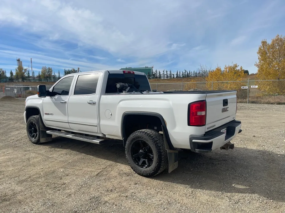 GMC Sierra 3500Hd 2016 photo 3
