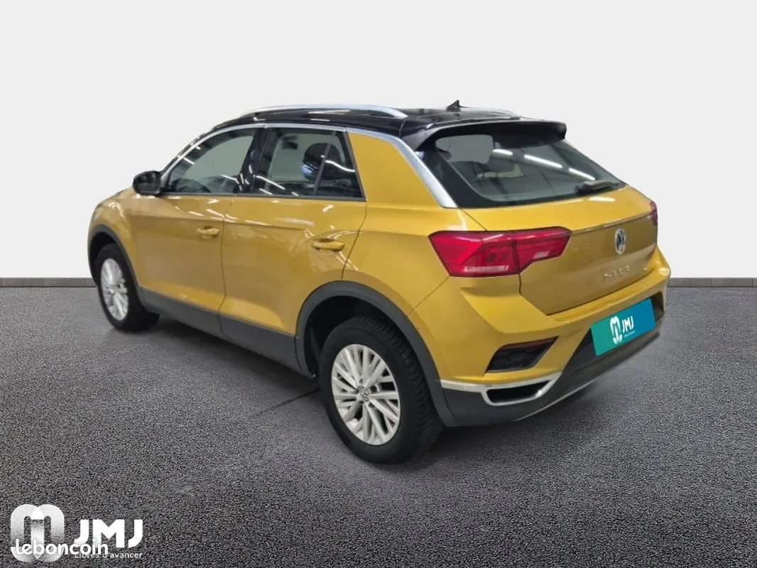 Volkswagen T-Roc 2019 photo 2