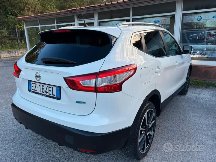 Nissan Qashqai 2015 photo 4