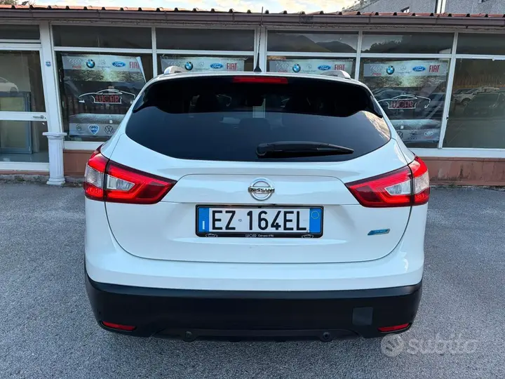 Nissan Qashqai 2015 photo 5