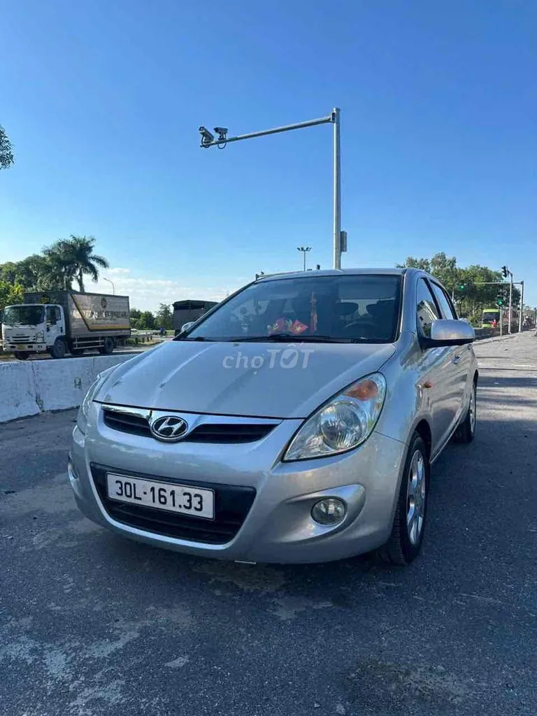 Hyundai I20 2011 photo 2