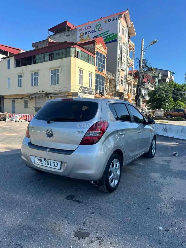 Hyundai I20 2011 photo 4