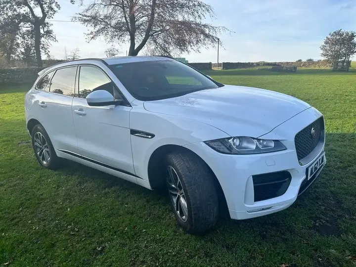 Jaguar F-Pace