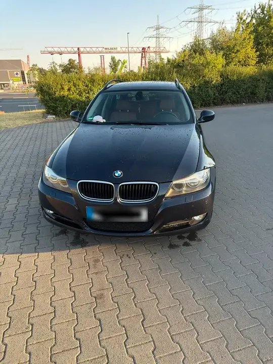 BMW E91 320I