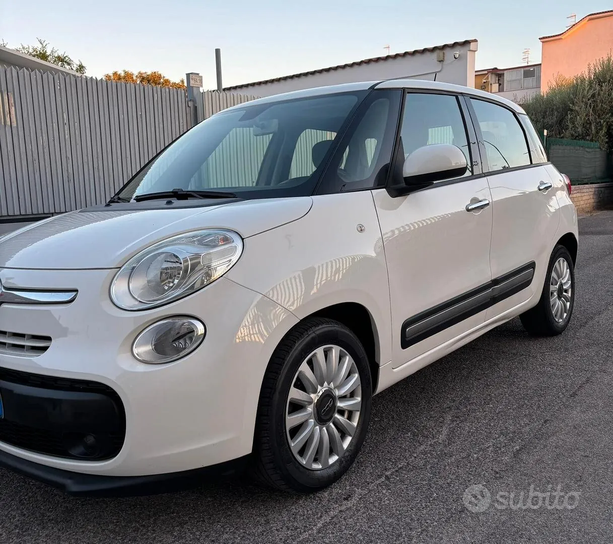 Fiat 500L 2015 photo 2